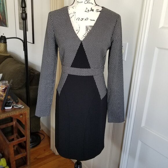 Diane Von Furstenberg Dresses & Skirts - Diane Von Furstenberg Black & White Sheath Dress